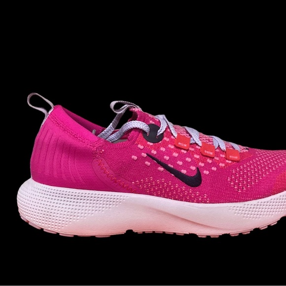 NIKE REACT ESCAPE RUNNING FLYKNIT PINK PRIME WOMEN SHOES - Picture 4 of 10